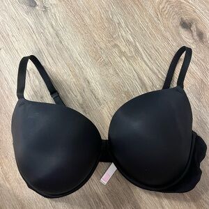 Victoria’s Secret bra size 40d women’s lady